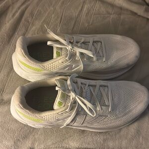 New Balance Fresh Foam X 1080 Women’s 10